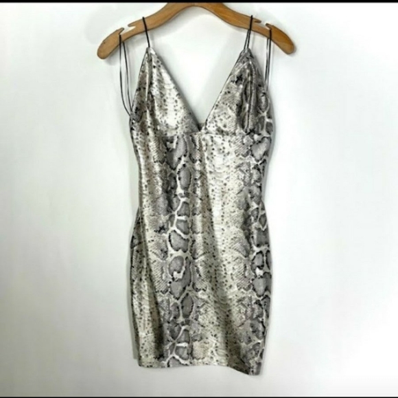🆕Snakeskin Print Satin Silky V-NeckMini Dress   Size M - Picture 7 of 12